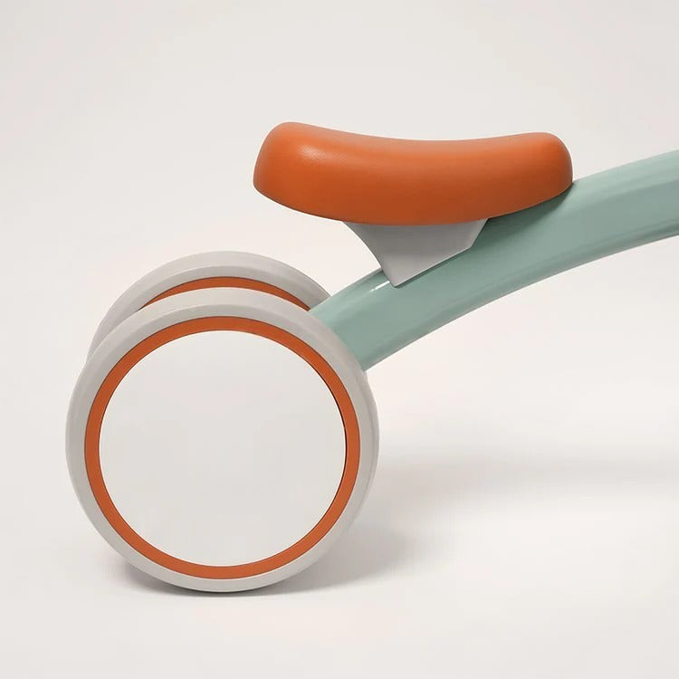Montessori Baby Balance Bike L'atelier Montessori