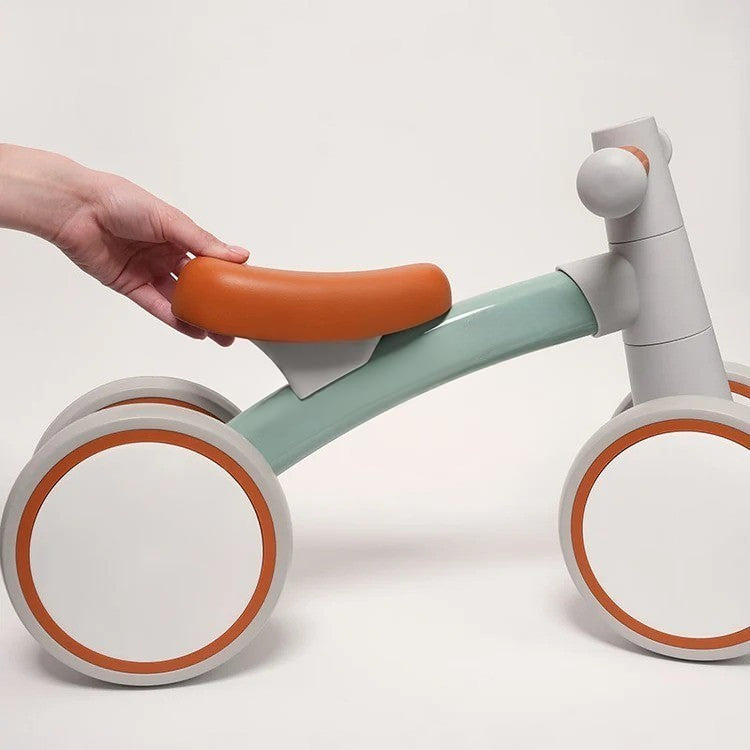 Montessori Baby Balance Bike L'atelier Montessori
