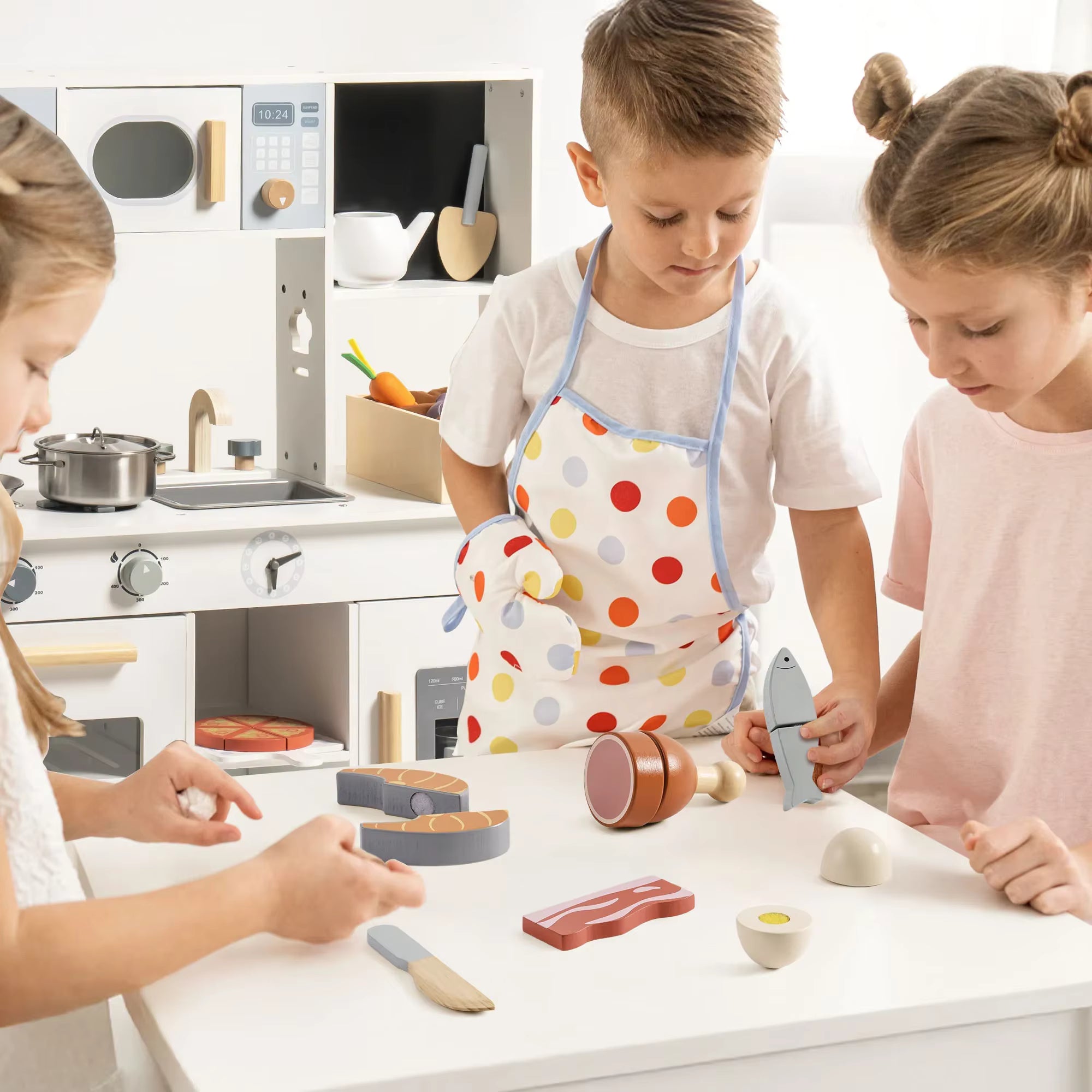 Montessori Cutting Fruit Set L'atelier Montessori