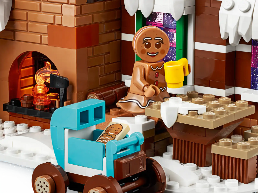 Montessori Gingerbread House L'atelier Montessori