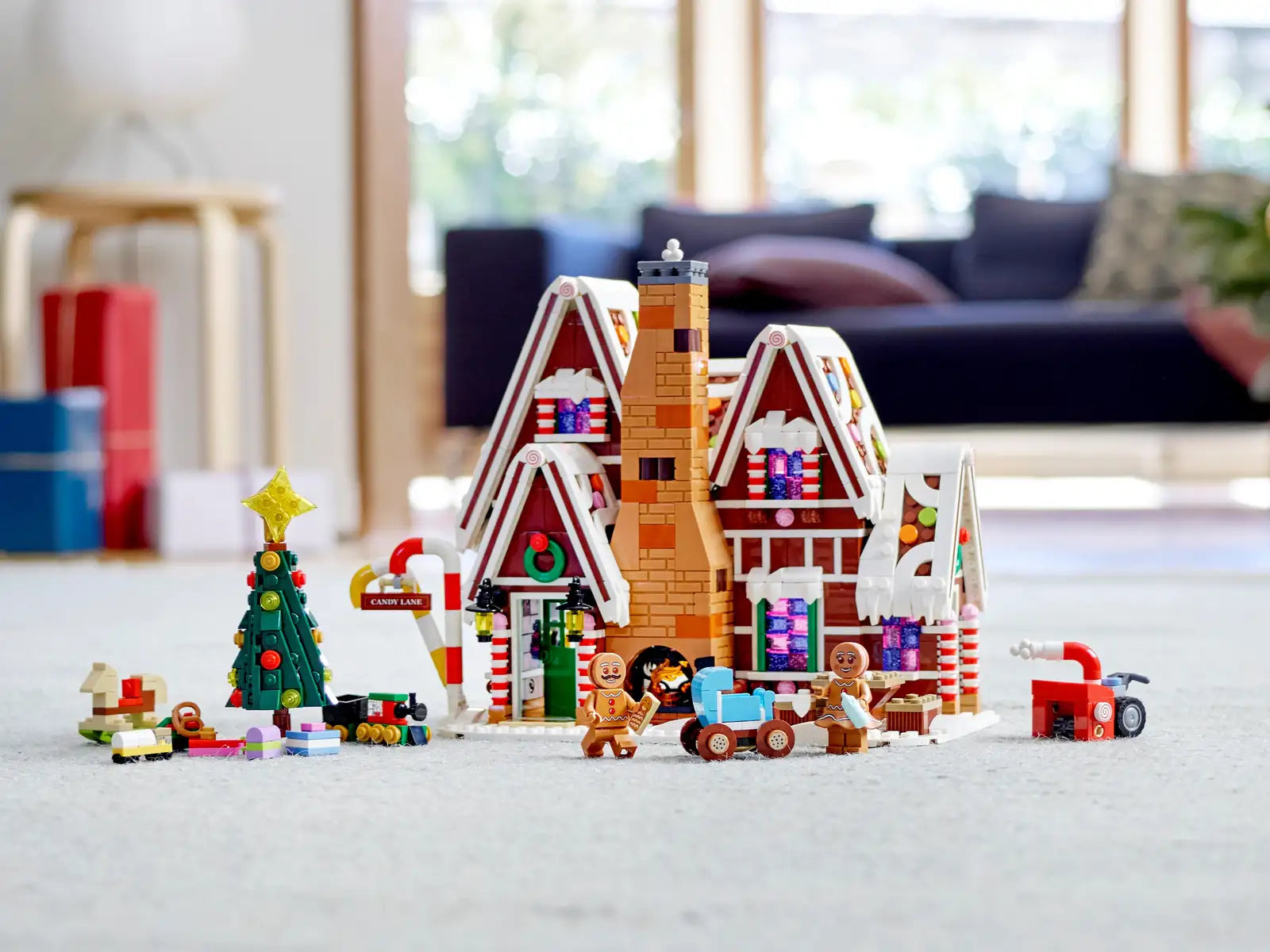 Montessori Gingerbread House L'atelier Montessori