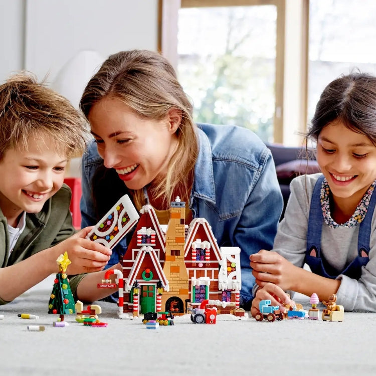 Montessori Gingerbread House L'atelier Montessori