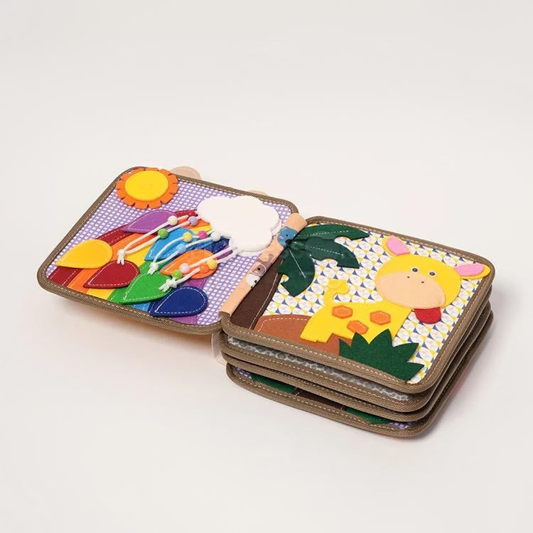 Montessori Giraffe Book L'atelier Montessori