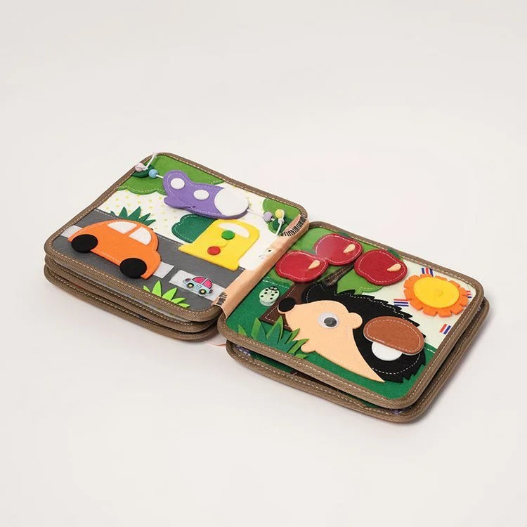 Montessori Giraffe Book L'atelier Montessori