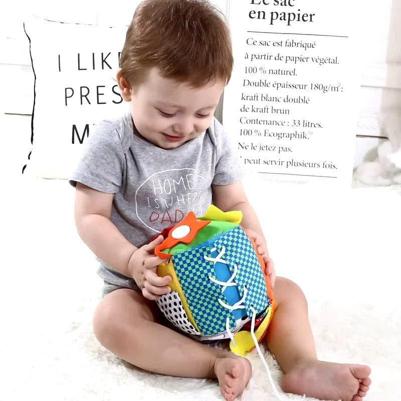 Montessori Latch Cube L'atelier Montessori