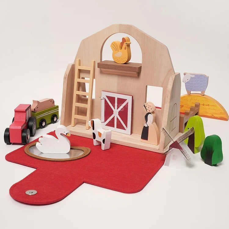 Montessori Portable Farm Playset L'atelier Montessori
