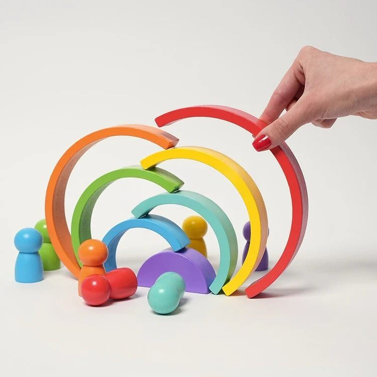 Montessori Rainbow and Little People L'atelier Montessori