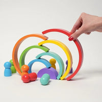 Montessori Rainbow and Little People L'atelier Montessori