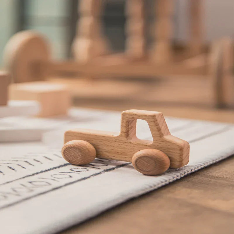 Montessori Wheeled Toy L'atelier Montessori