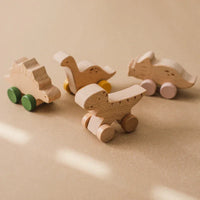 Montessori Wheeled Toy L'atelier Montessori